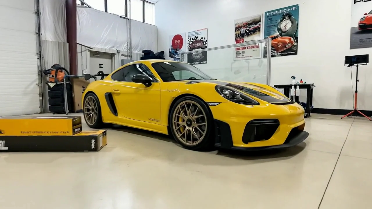 Porsche in the Auto Vos studio Porsche in the Auto Vos studio